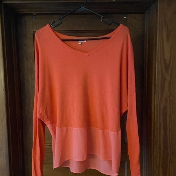 Skies are Blue sweater - Picture 1 of 4